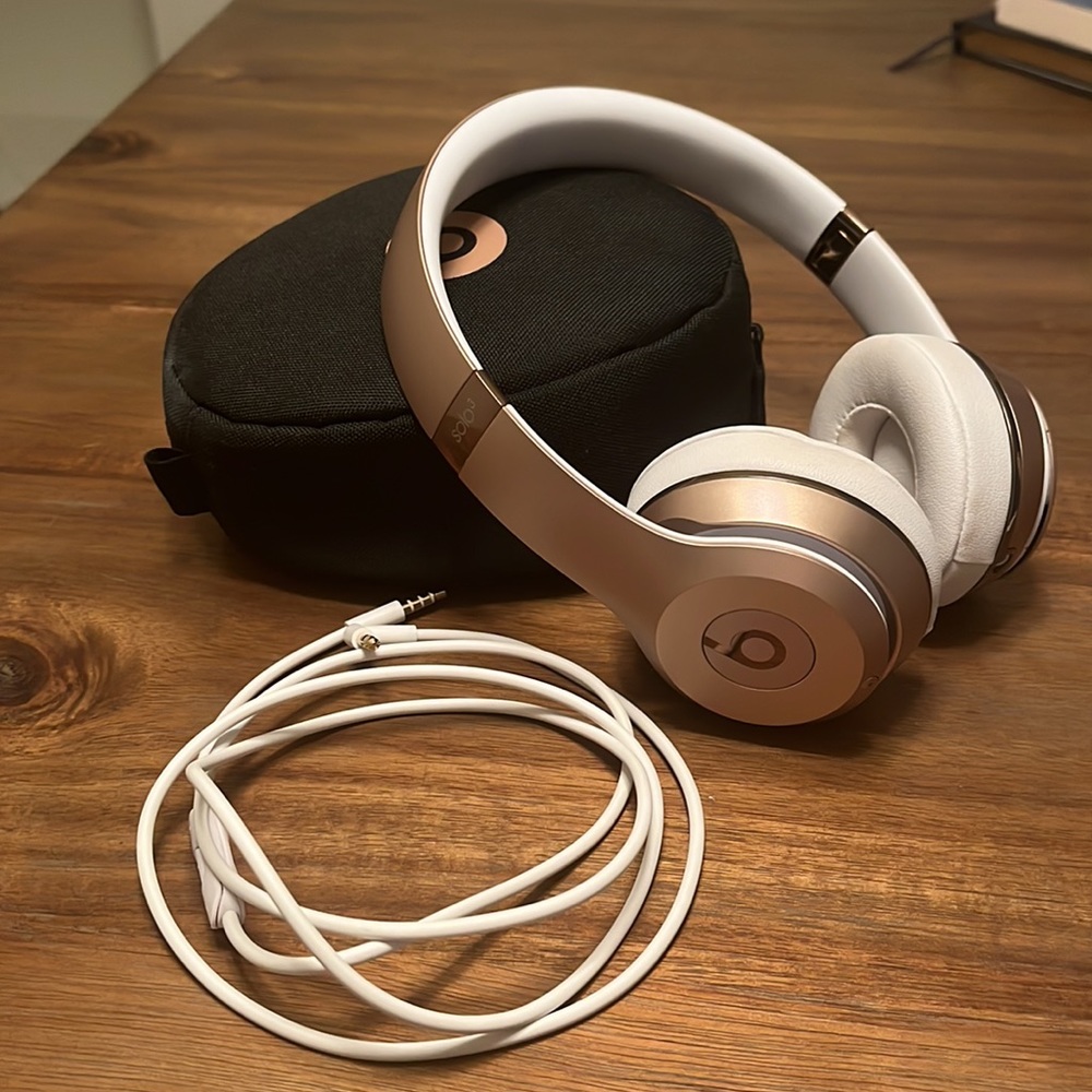 Beats Solo Wireless